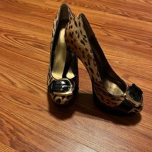 Brand new Nine West Leopard print shoes with buckle